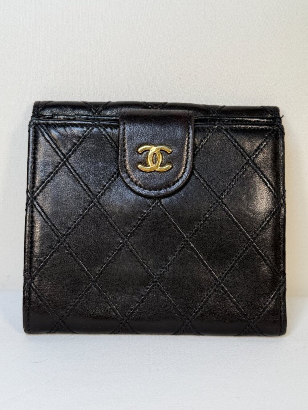 RARE! Vintage CHANEL Brown Quilted Bicolore Leather Gold CC Bifold Wallet